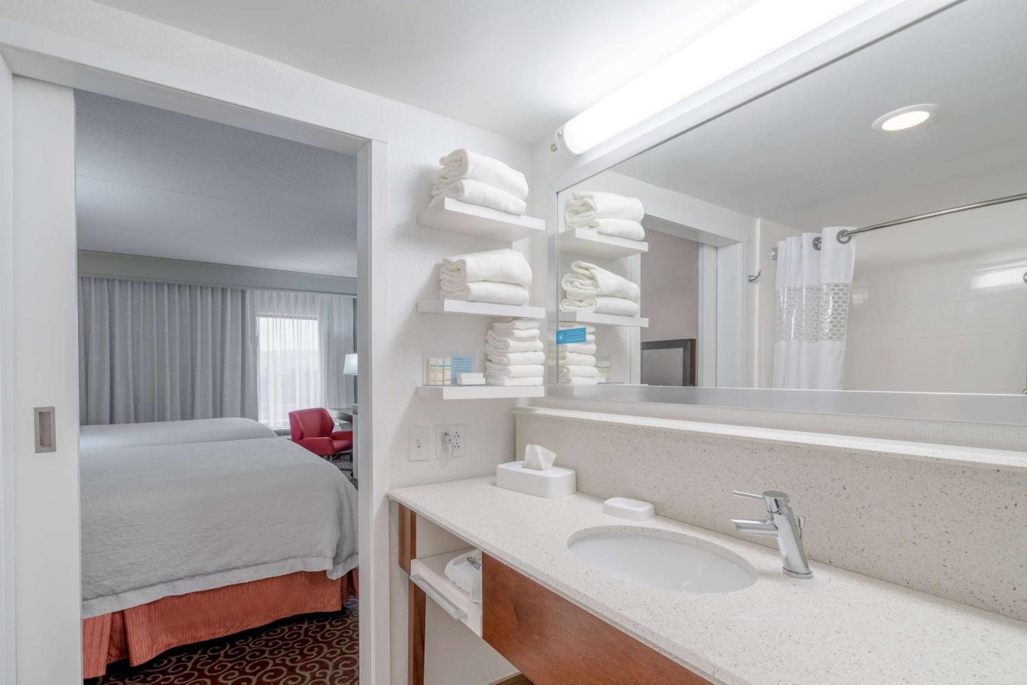 Hampton Inn Frostburg Εξωτερικό φωτογραφία