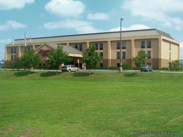 Hampton Inn Frostburg Εξωτερικό φωτογραφία
